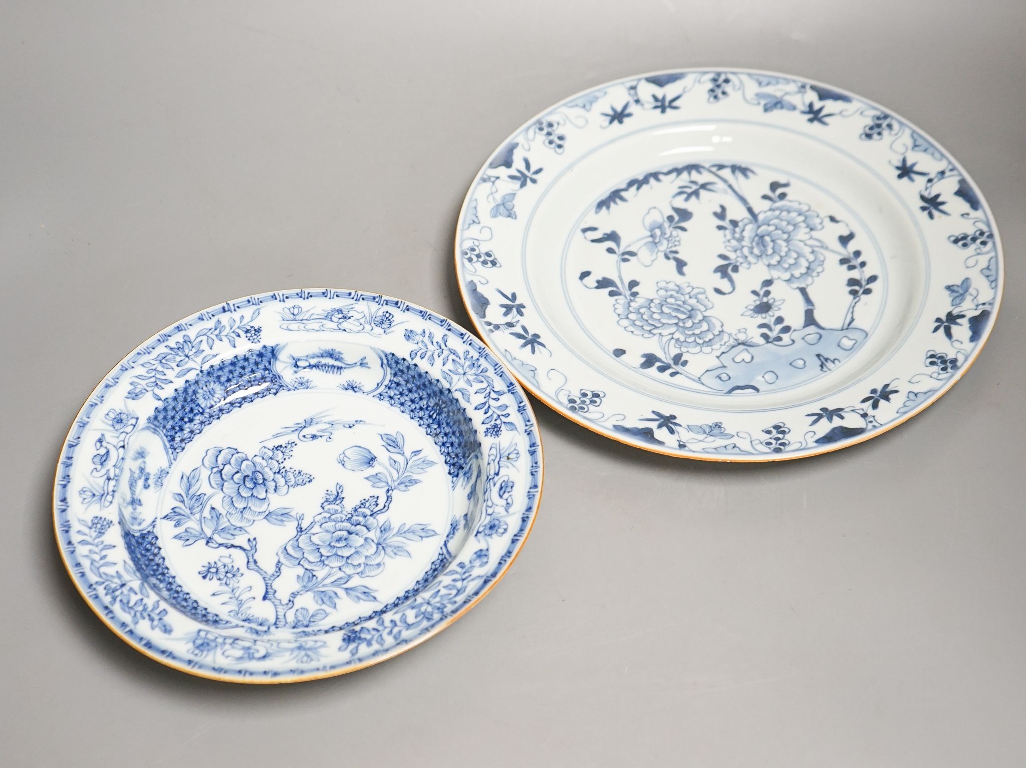 Two 18th century Chinese blue and white plates, largest 29cm diameter